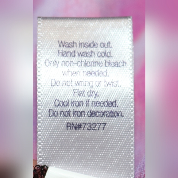 Jennifer Lopez Flowy Top - Picture 2 of 7